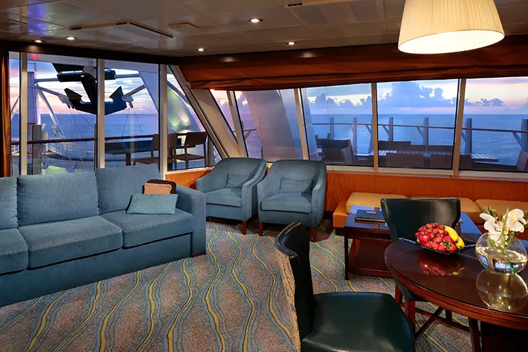 Rci Oa Atsuitelivingdeck9f