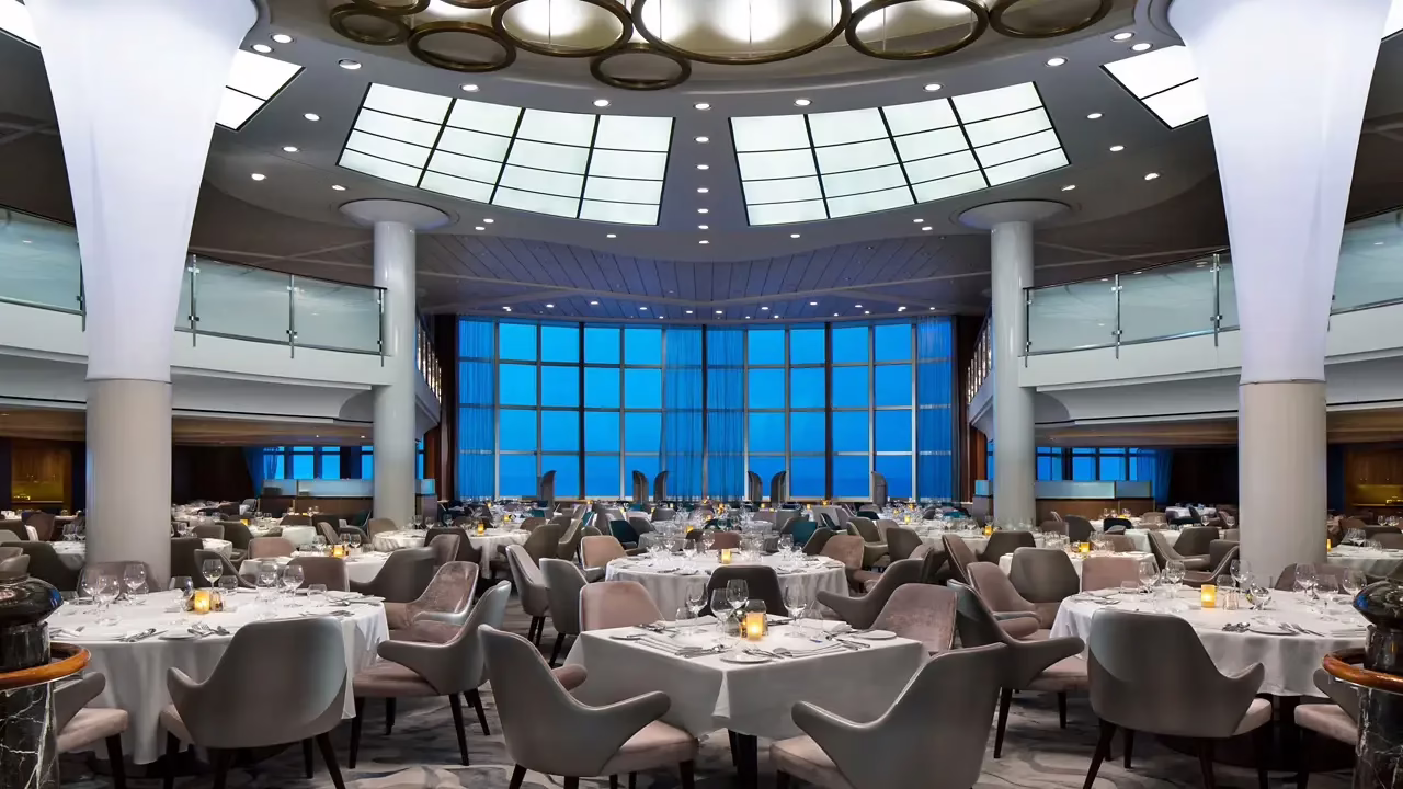 Celebrity Summit - Metropolitan Restaurant