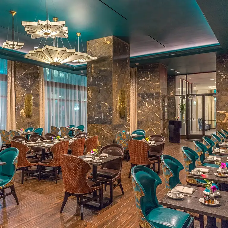 a restaurant at the Jung Hotel